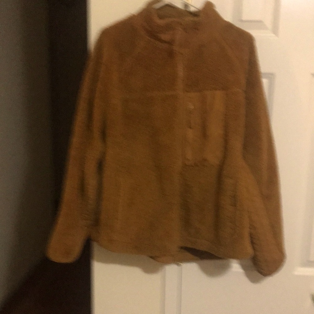 NWOT Time and Tru Women’s Brown Faux Sherpa Full Zip up Jacket.